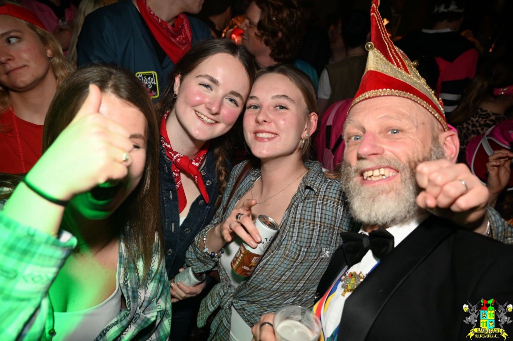 ../Images/Maandagavond carnaval 2026 125.jpg